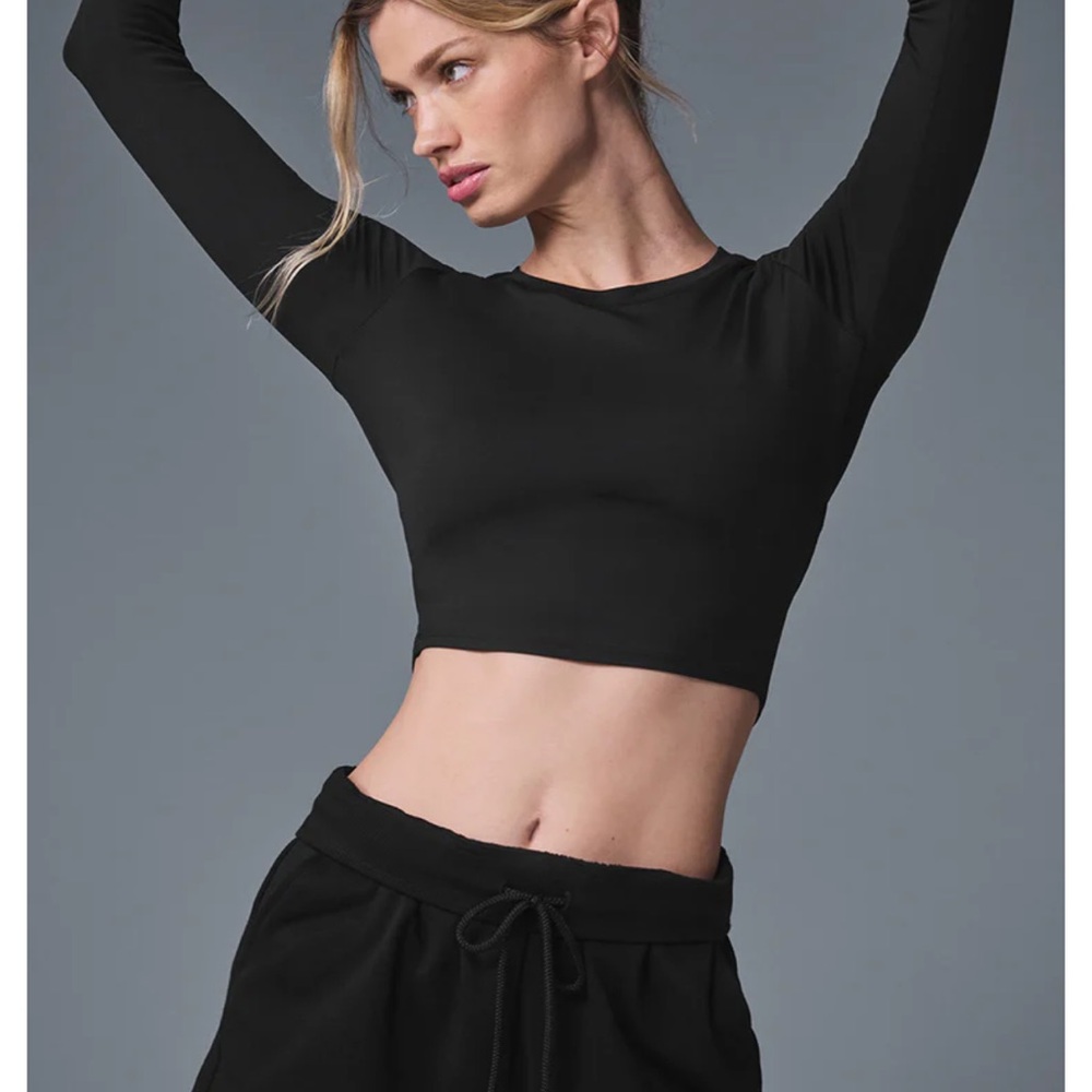 Alo Cropped Long Sleeve, Black, Medium